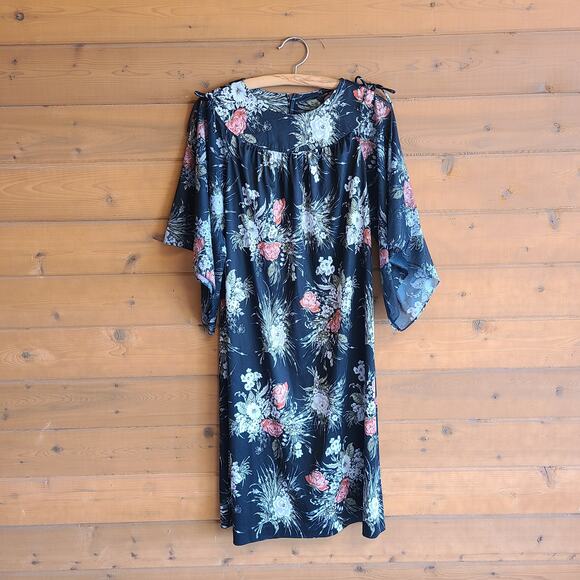 Vintage Dresses & Skirts - Vintage Black Floral Flare Sleeve Midi Dress Zip Back Bow Shoulder MCM Cottage